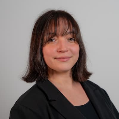 Adreanna Russell Martel - Coordonnatrice des médias sociaux et des événements Adreanna Russell Martel - Coordonnatrice des médias sociaux et des événements